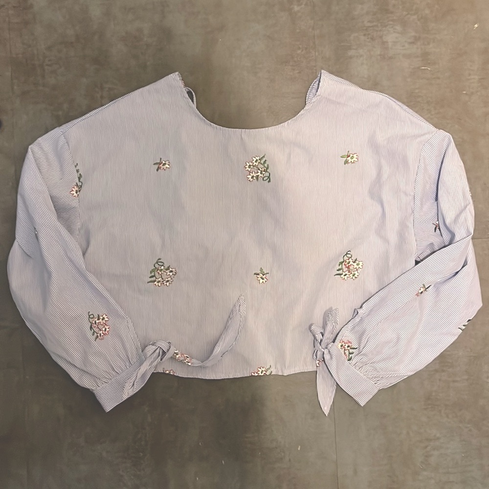 Bleuh ciel tie sleeve open back top